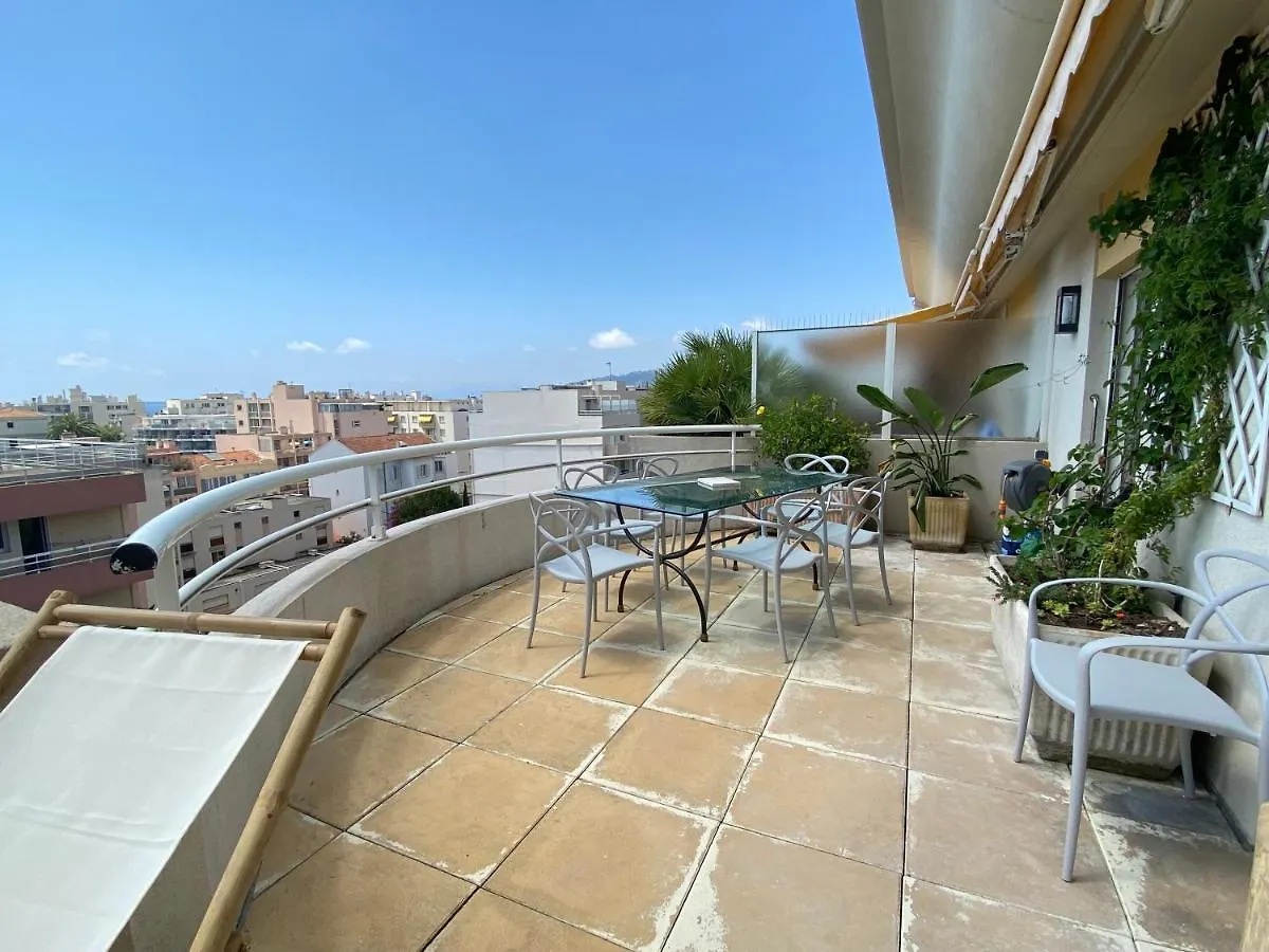 T3 Climatise Villa Juana Avec Parking Et Proche Plage Antibes Apartment